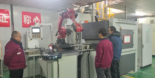 丰都自动喷砂机选型要点,看完少走弯路。